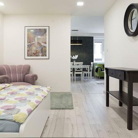 ברטיסלאבה Casa Verde Apartment מראה חיצוני תמונה