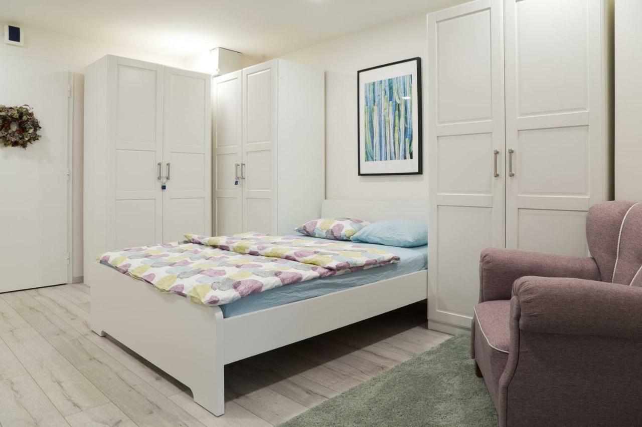 ברטיסלאבה Casa Verde Apartment מראה חיצוני תמונה